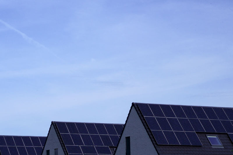 Deye SE-F16-C versus Enphase IQ Battery 5P 2026: vergelijking + Gen-poort integratie